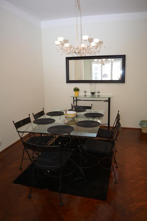International Apartments Budapest Luaran gambar