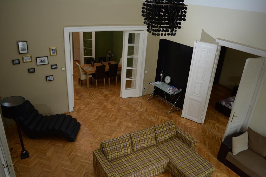 International Apartments Budapest Luaran gambar