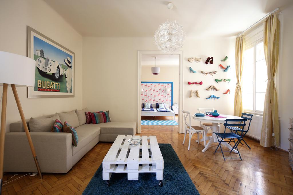 International Apartments Budapest Luaran gambar