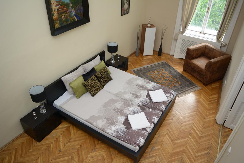 International Apartments Budapest Luaran gambar