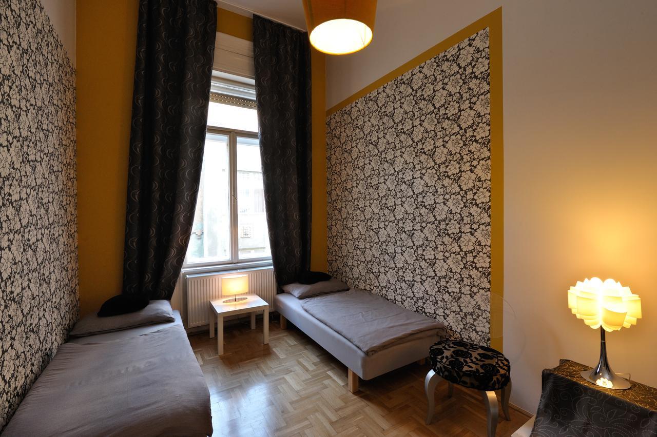 International Apartments Budapest Luaran gambar