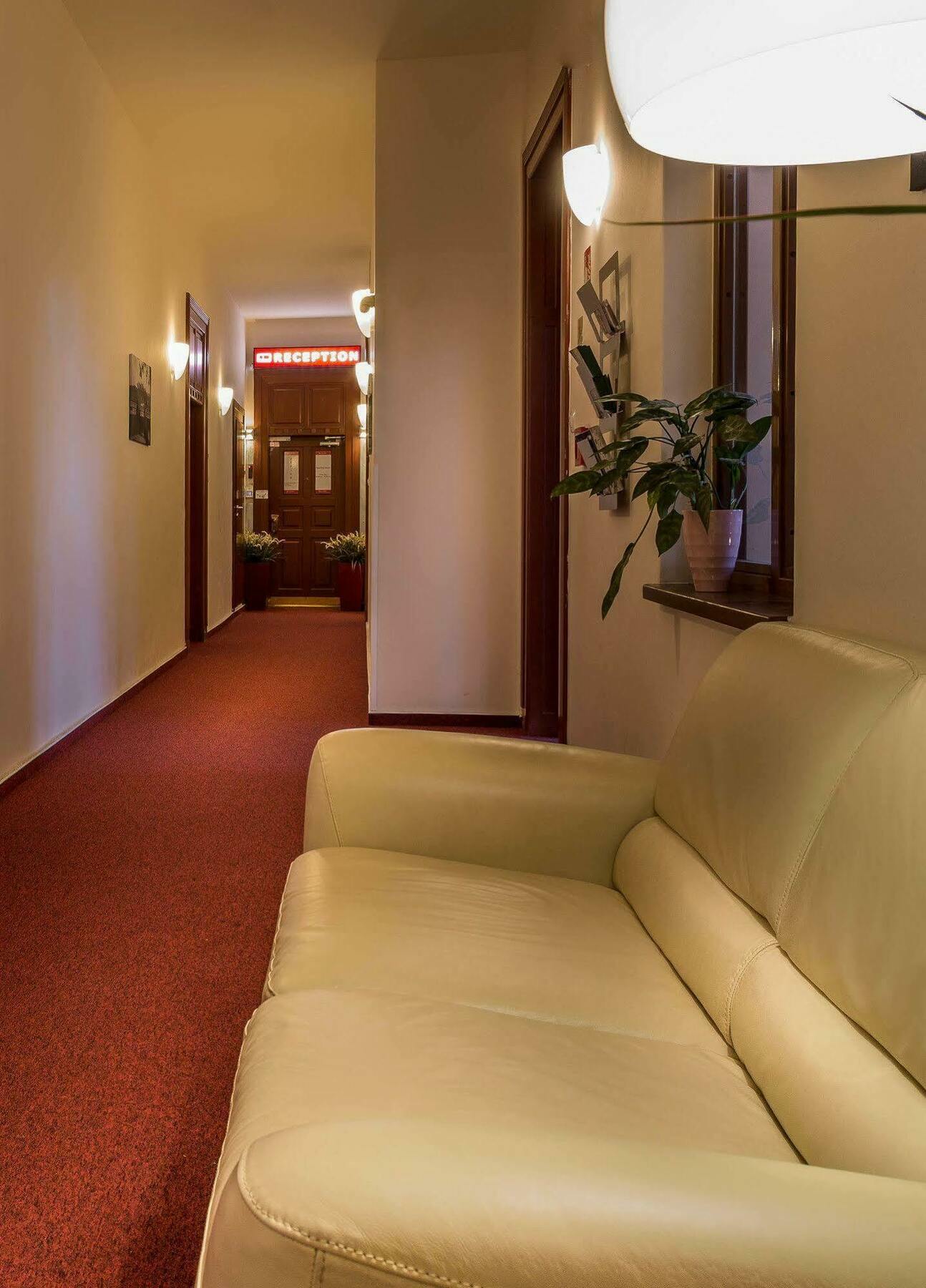 International Apartments Budapest Luaran gambar