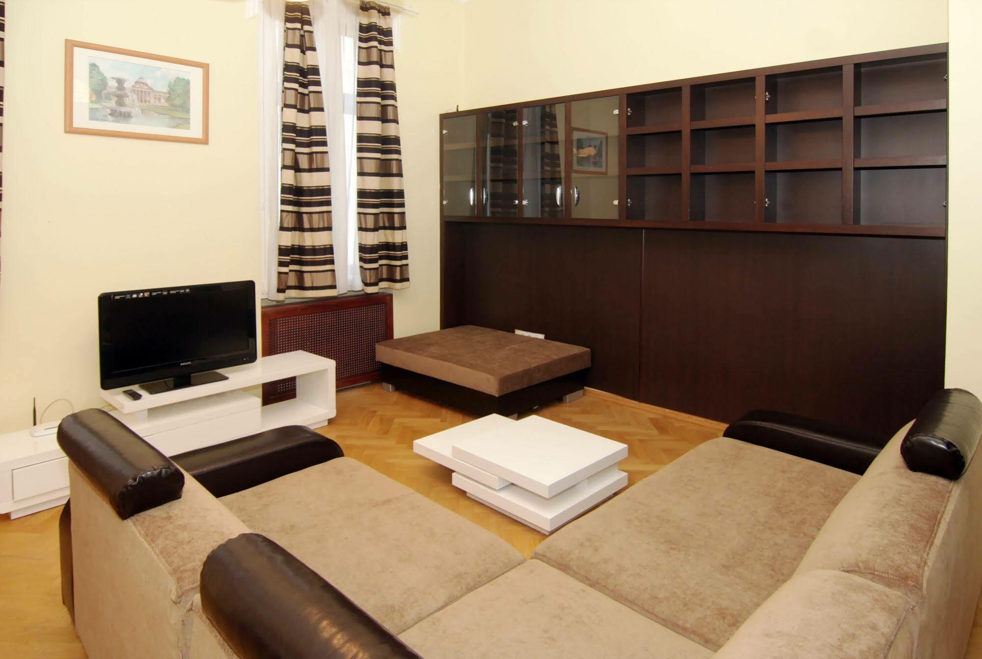 International Apartments Budapest Luaran gambar
