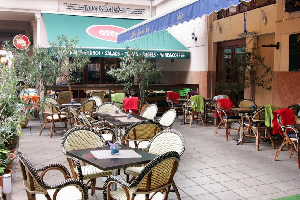 International Apartments Budapest Luaran gambar